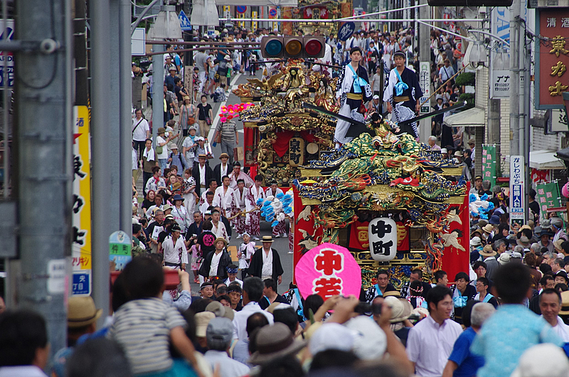 ユネスコ無形文化遺産を記念した「全町大屋台パレード」