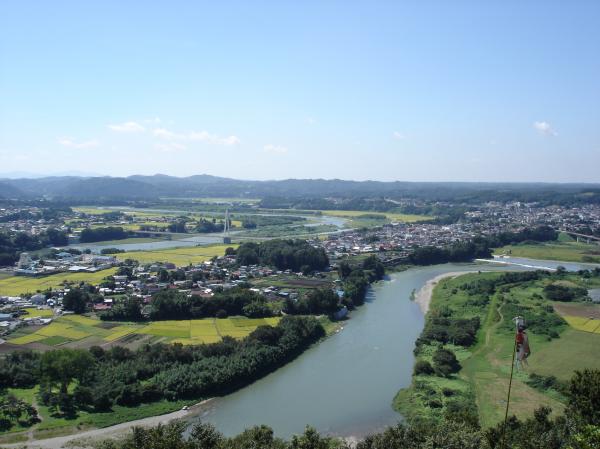 平群山からの那珂川