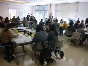 グループでの情報交換の様子