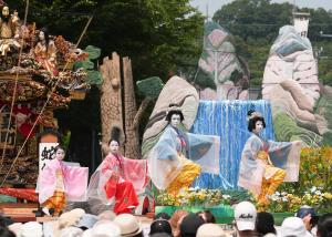 (株)アヤラ産業賞「時を超え　響く調べと　花の舞」