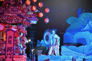 サトカメ賞「赤と青の静寂」