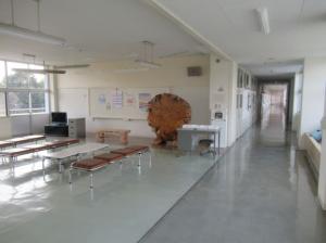 烏山南公民館2階ロビー