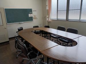 烏山公民館102会議室