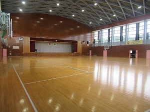 江川小学校体育館アリーナ