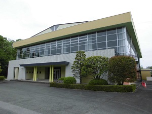 南那須中学校体育館外観
