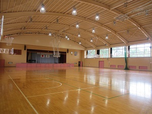 烏山中学校体育館アリーナ