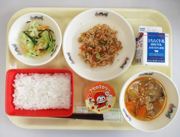 令和8月6月22日給食