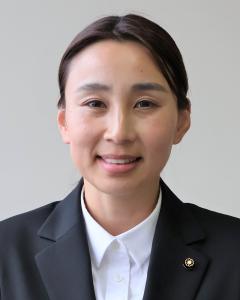 01_佐藤利奈議員(R8.5~)