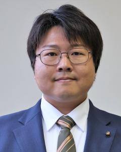 03_秋葉泰輔議員(R8.5~)